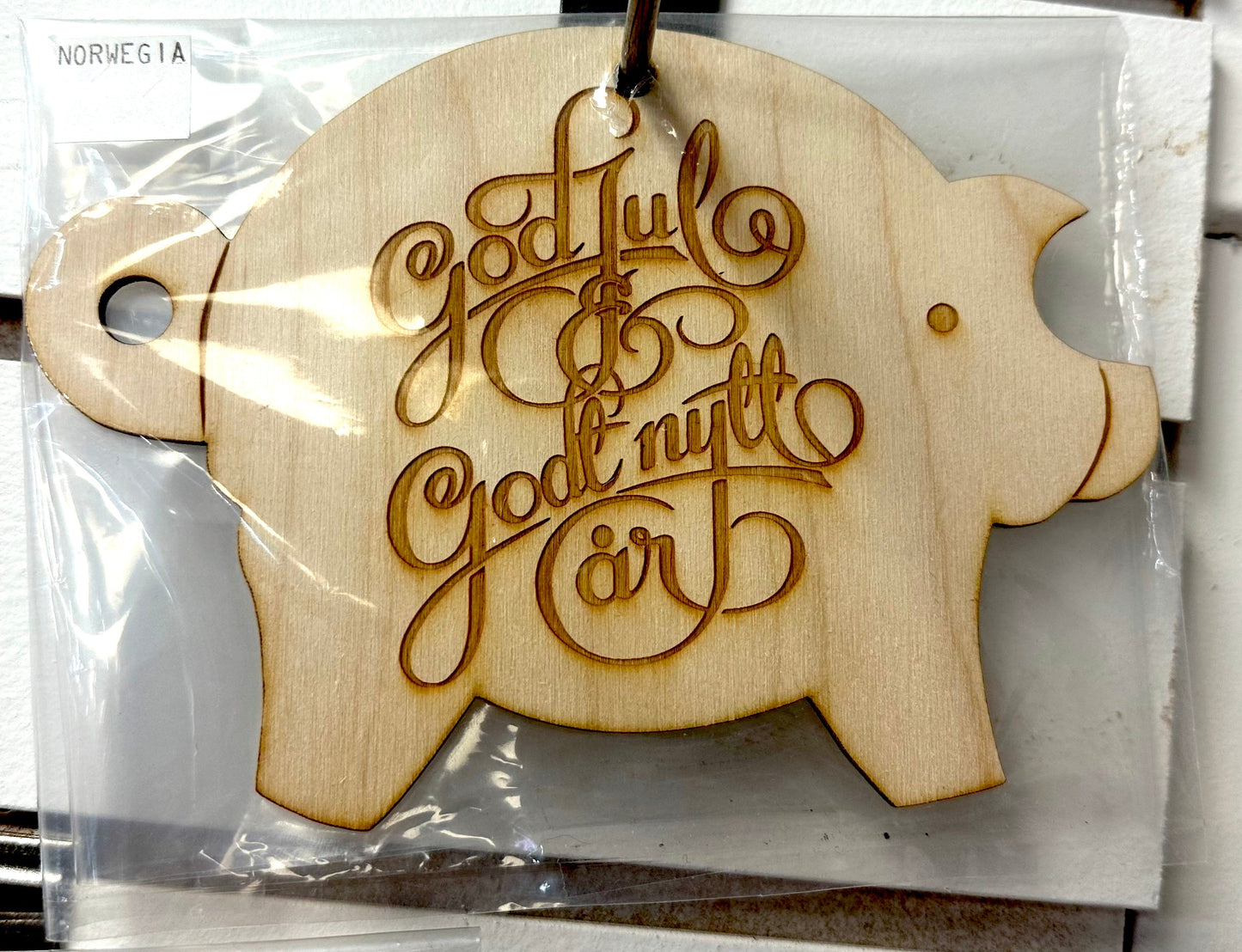 WoodPig God Jul NOR HappyCmasandGoodNewYear